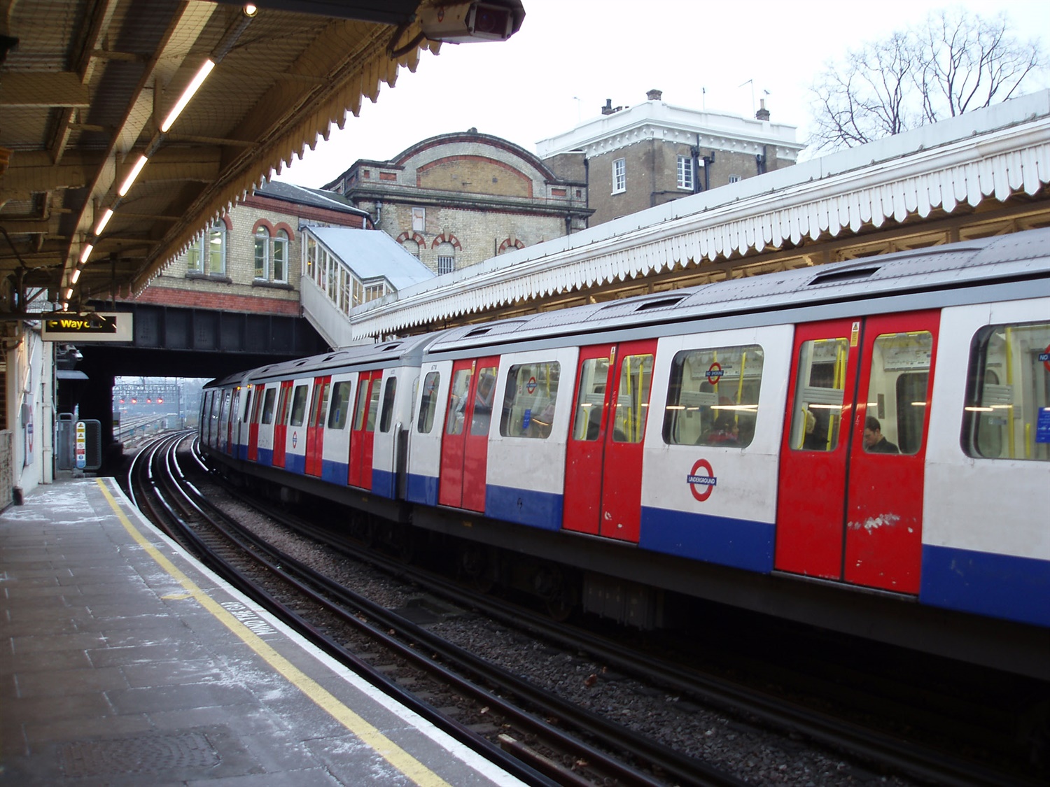 Track engineers take advantage of Tube strike to get work done in daytime